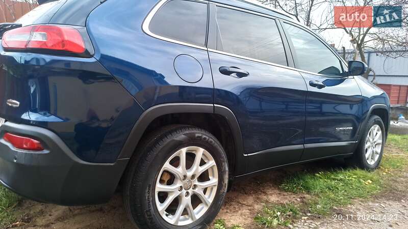 Внедорожник / Кроссовер Jeep Cherokee 2017 в Виннице