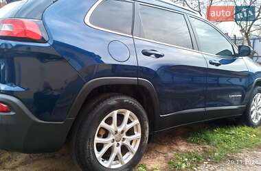 Внедорожник / Кроссовер Jeep Cherokee 2017 в 