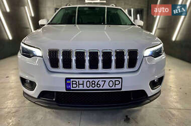 Внедорожник / Кроссовер Jeep Cherokee 2018 в 