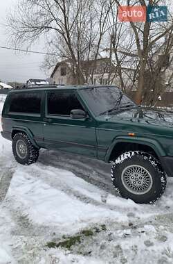 Внедорожник / Кроссовер Jeep Cherokee 2000 в Мукачево