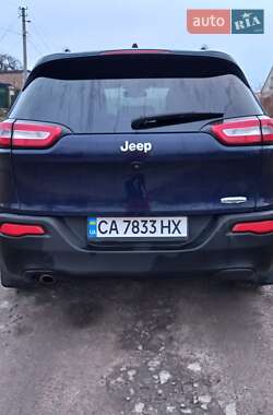 Внедорожник / Кроссовер Jeep Cherokee 2016 в 