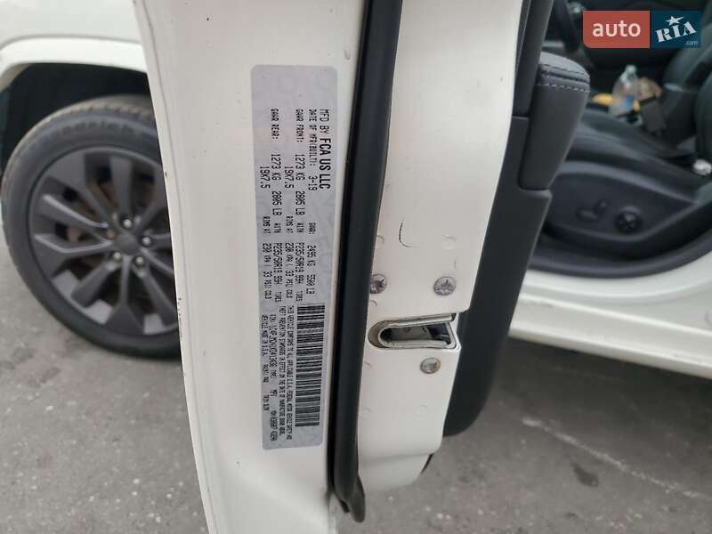 Внедорожник / Кроссовер Jeep Cherokee 2019 в Одессе