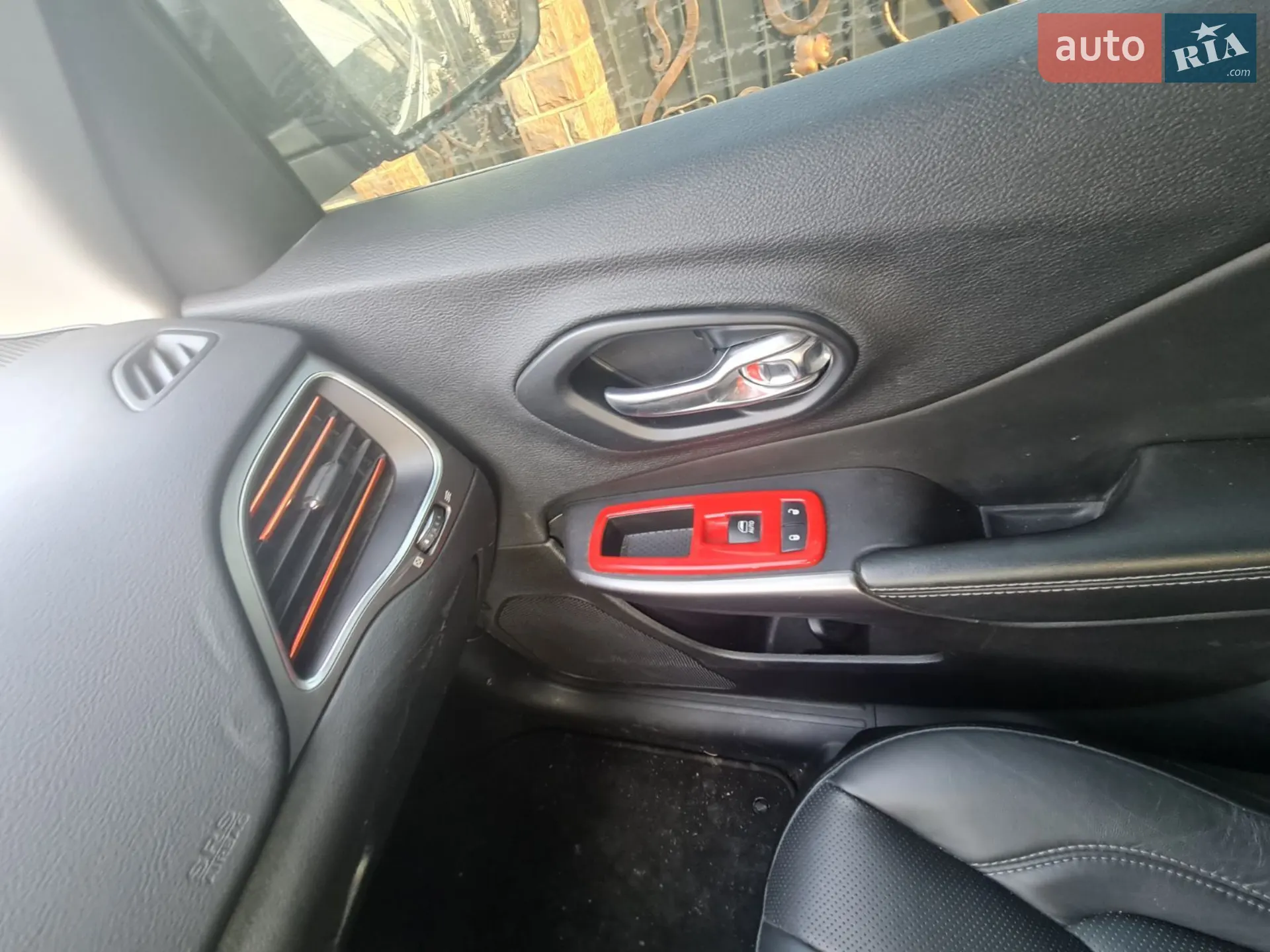 2021 Jeep Cherokee - мініатюра 13