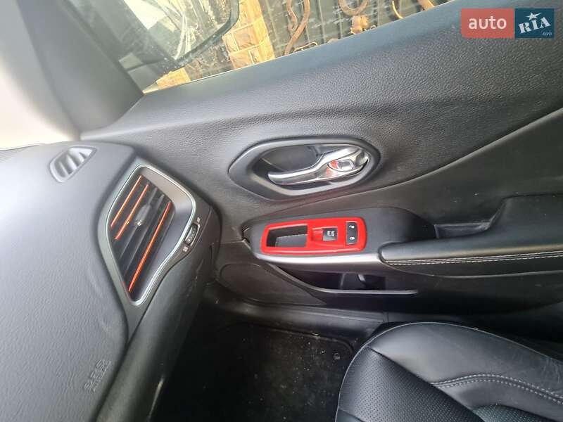 Позашляховик / Кросовер Jeep Cherokee 2021 в Тернополі