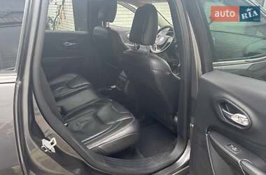 Внедорожник / Кроссовер Jeep Cherokee 2014 в 