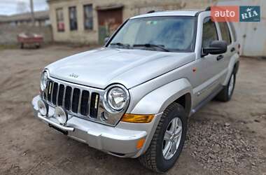 Позашляховик / Кросовер Jeep Cherokee 2006 в Сарнах