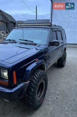 Позашляховик / Кросовер Jeep Cherokee 1997 в Буковеле