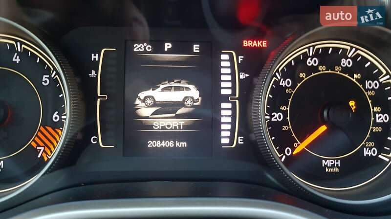 Внедорожник / Кроссовер Jeep Cherokee 2015 в Ирпене