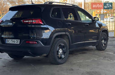 Внедорожник / Кроссовер Jeep Cherokee 2016 в 