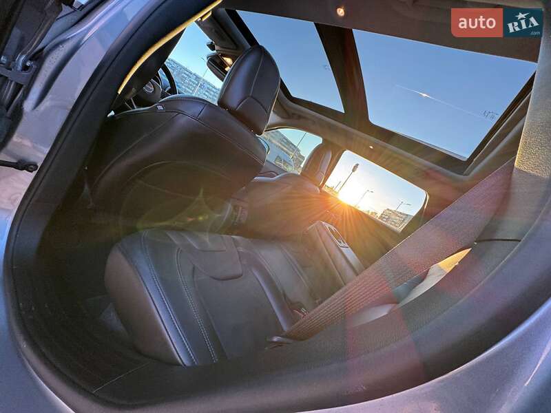 Позашляховик / Кросовер Jeep Cherokee 2020 в Сумах