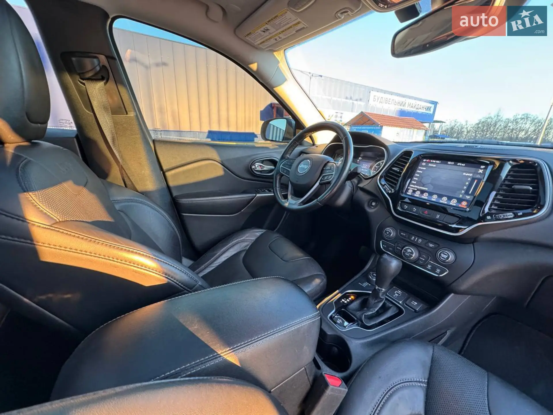 2020 Jeep Cherokee - мініатюра 14