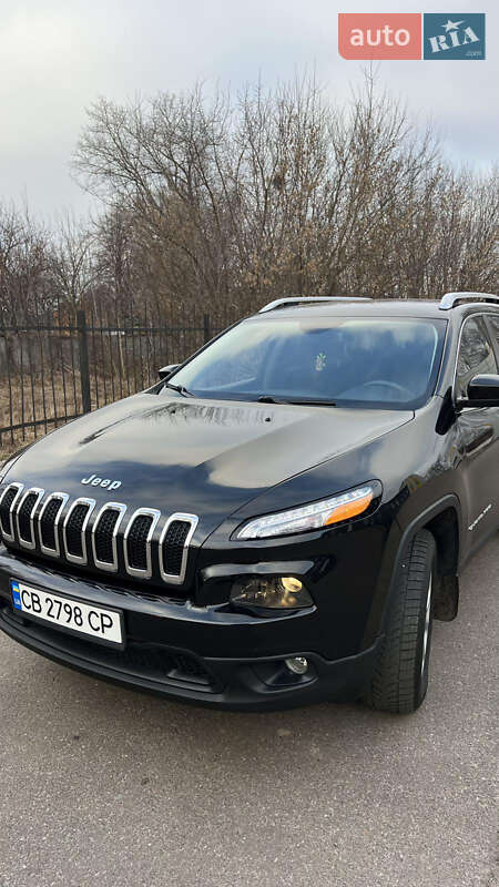 Внедорожник / Кроссовер Jeep Cherokee 2015 в Чернигове