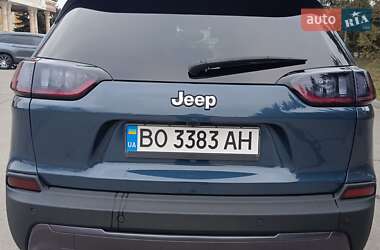 Внедорожник / Кроссовер Jeep Cherokee 2020 в 