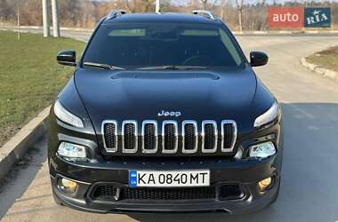 Внедорожник / Кроссовер Jeep Cherokee 2015 в Киеве