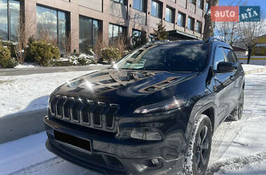 Внедорожник / Кроссовер Jeep Cherokee 2017 в Киеве