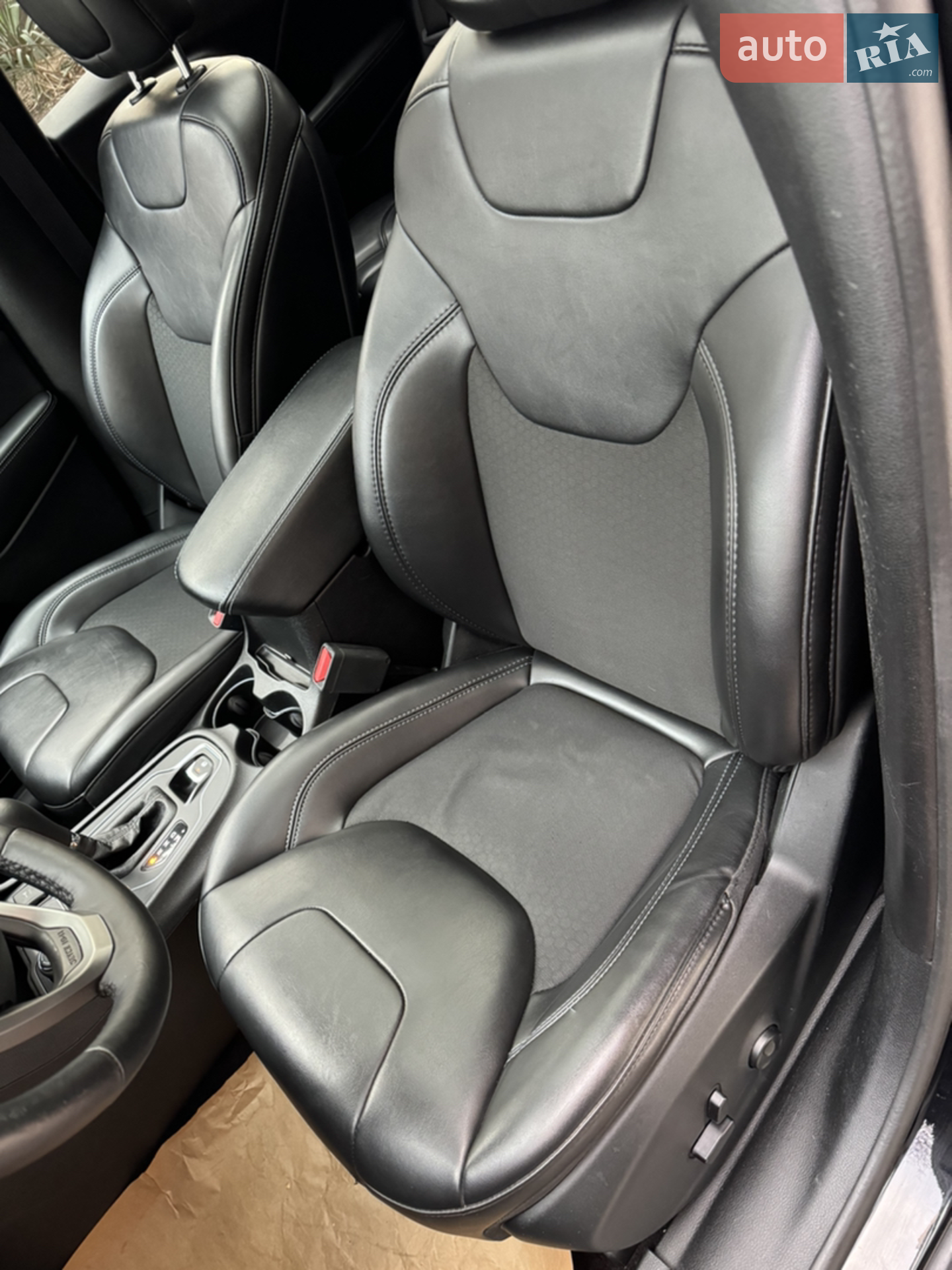 2018 Jeep Cherokee - мініатюра 16