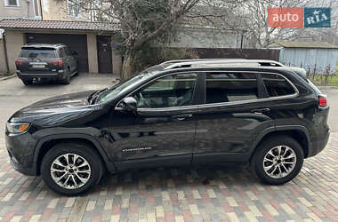 Внедорожник / Кроссовер Jeep Cherokee 2018 в 