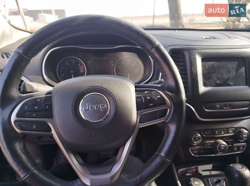 Внедорожник / Кроссовер Jeep Cherokee 2018 в Тернополе
