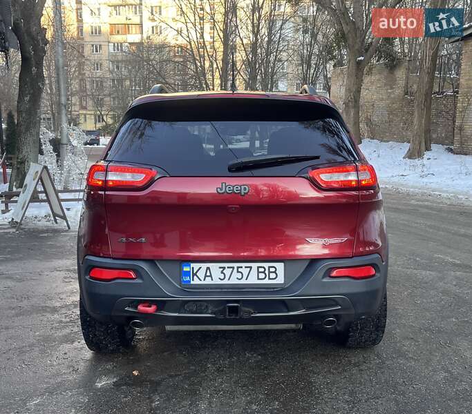 Внедорожник / Кроссовер Jeep Cherokee 2014 в Киеве