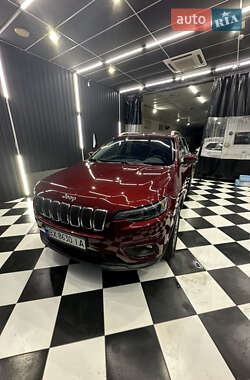 Позашляховик / Кросовер Jeep Cherokee 2018 в 