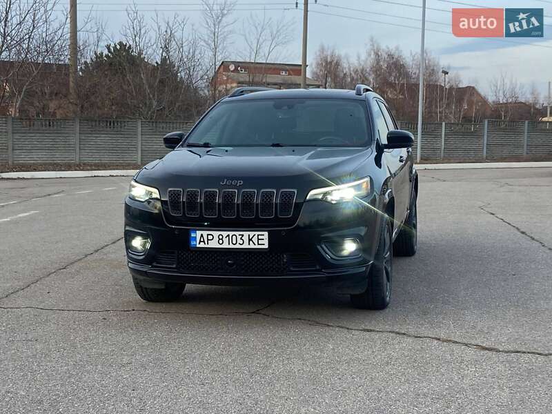 Внедорожник / Кроссовер Jeep Cherokee 2019 в 