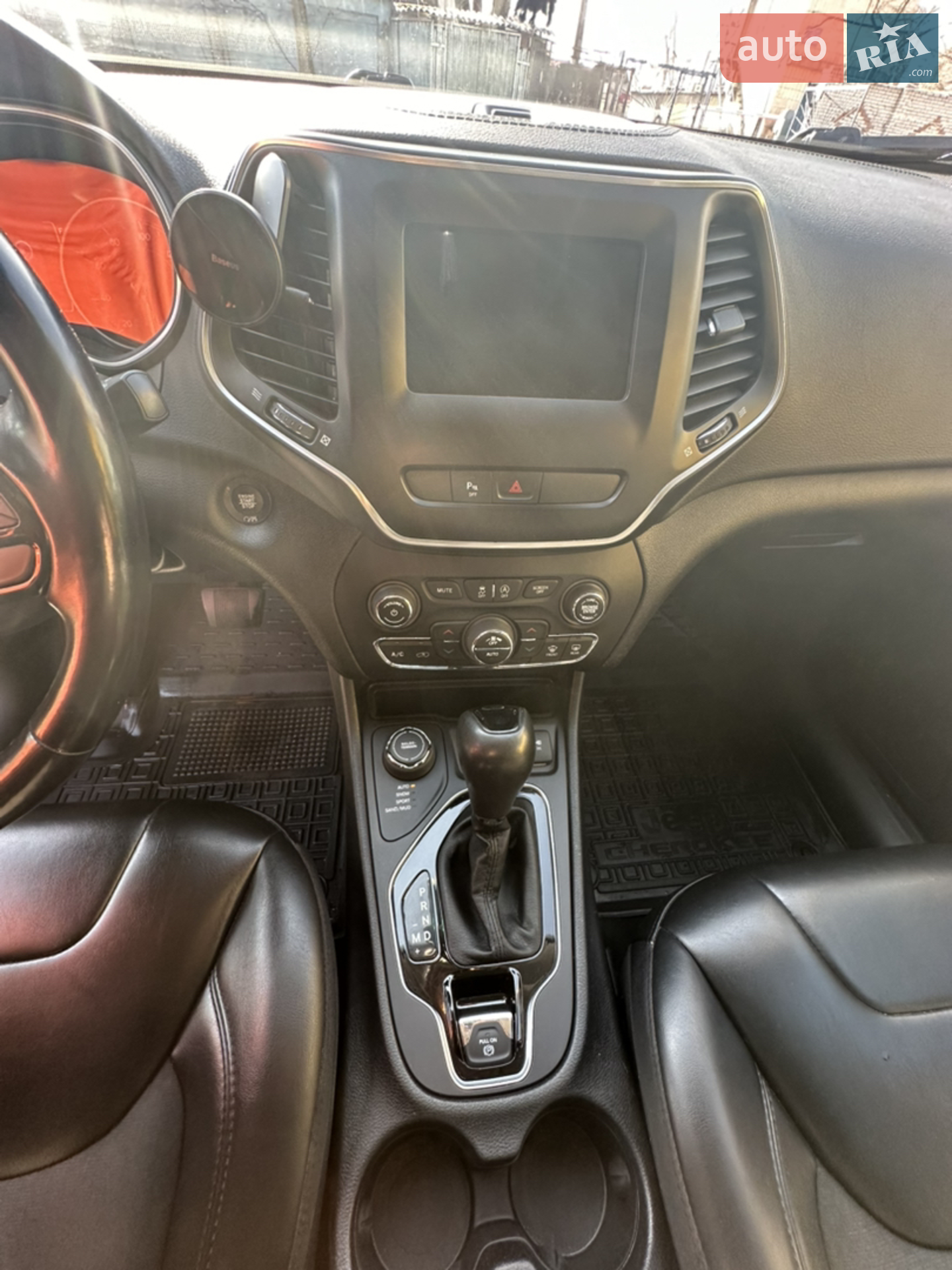 2019 Jeep Cherokee - мініатюра 10