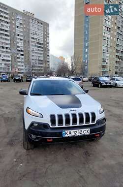 Внедорожник / Кроссовер Jeep Cherokee 2014 в Киеве