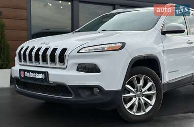 Позашляховик / Кросовер Jeep Cherokee 2016 в 