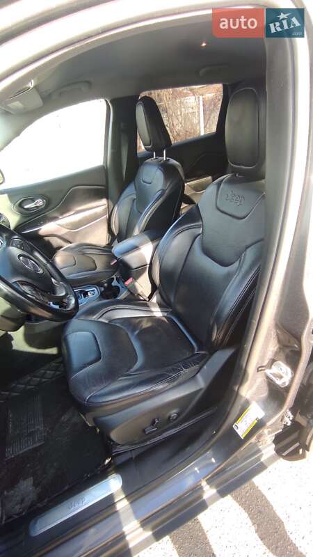 Позашляховик / Кросовер Jeep Cherokee 2019 в Полтаві