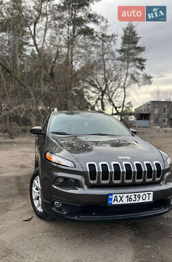 Внедорожник / Кроссовер Jeep Cherokee 2016 в Харькове