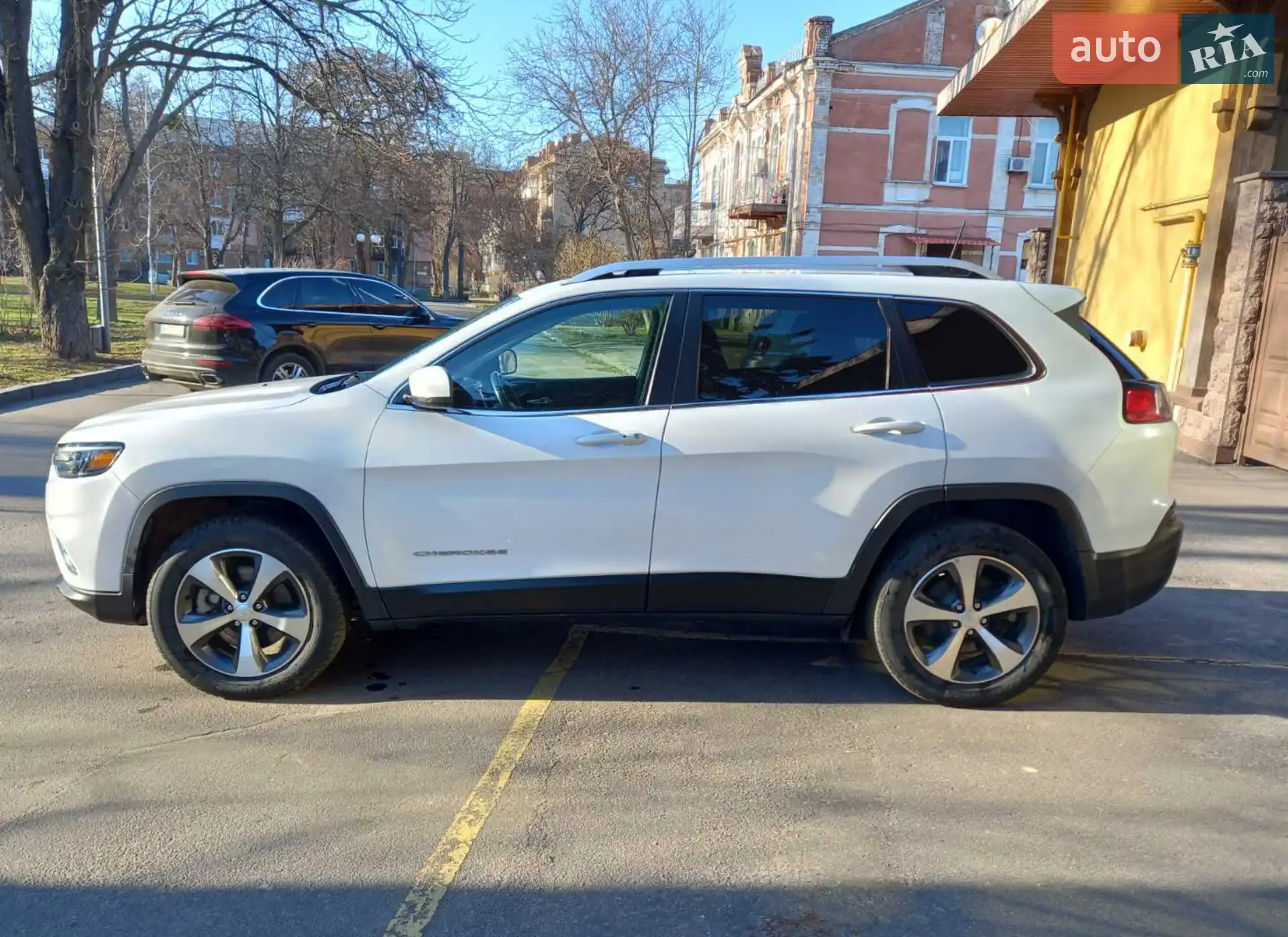 2020 Jeep Cherokee - мініатюра 6