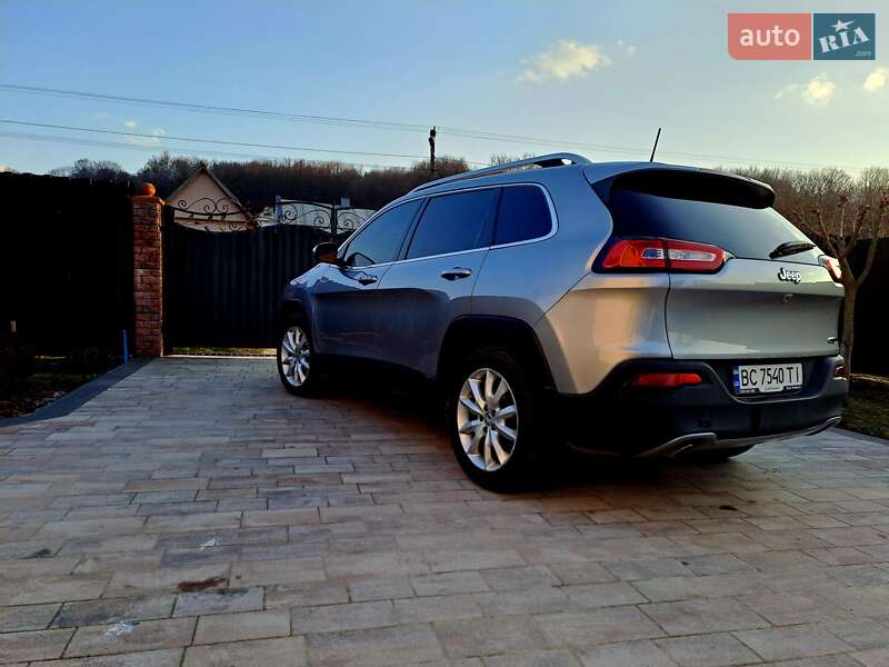 Позашляховик / Кросовер Jeep Cherokee 2016 в Жовкві фото 27 Позашляховик / Кросовер Jeep Cherokee 2016 в Жовкві