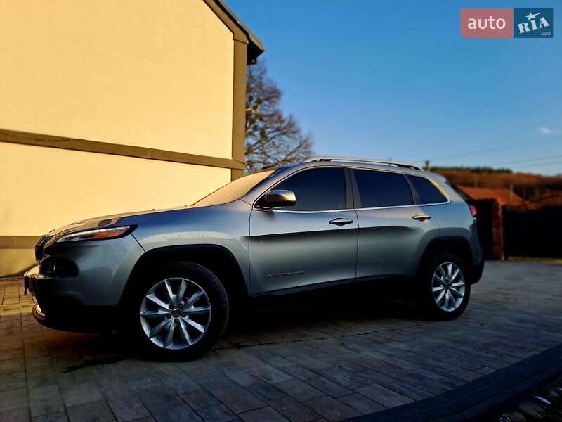 Позашляховик / Кросовер Jeep Cherokee 2016 в Жовкві фото 38 Позашляховик / Кросовер Jeep Cherokee 2016 в Жовкві