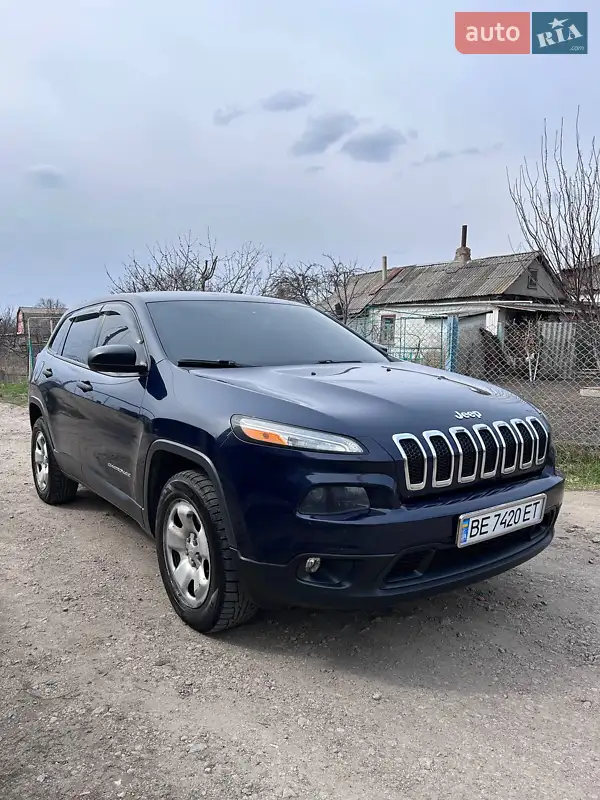 Позашляховик / Кросовер Jeep Cherokee 2014 в 