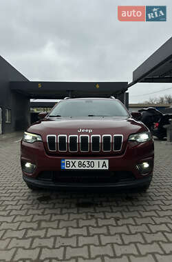 Позашляховик / Кросовер Jeep Cherokee 2018 в 