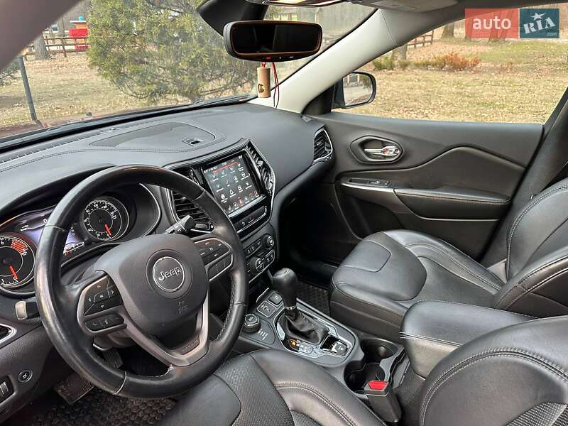 Внедорожник / Кроссовер Jeep Cherokee 2019 в Полтаве фото 9 Внедорожник / Кроссовер Jeep Cherokee 2019 в Полтаве