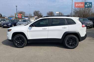 Внедорожник / Кроссовер Jeep Cherokee 2022 в 