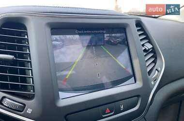 Внедорожник / Кроссовер Jeep Cherokee 2022 в 