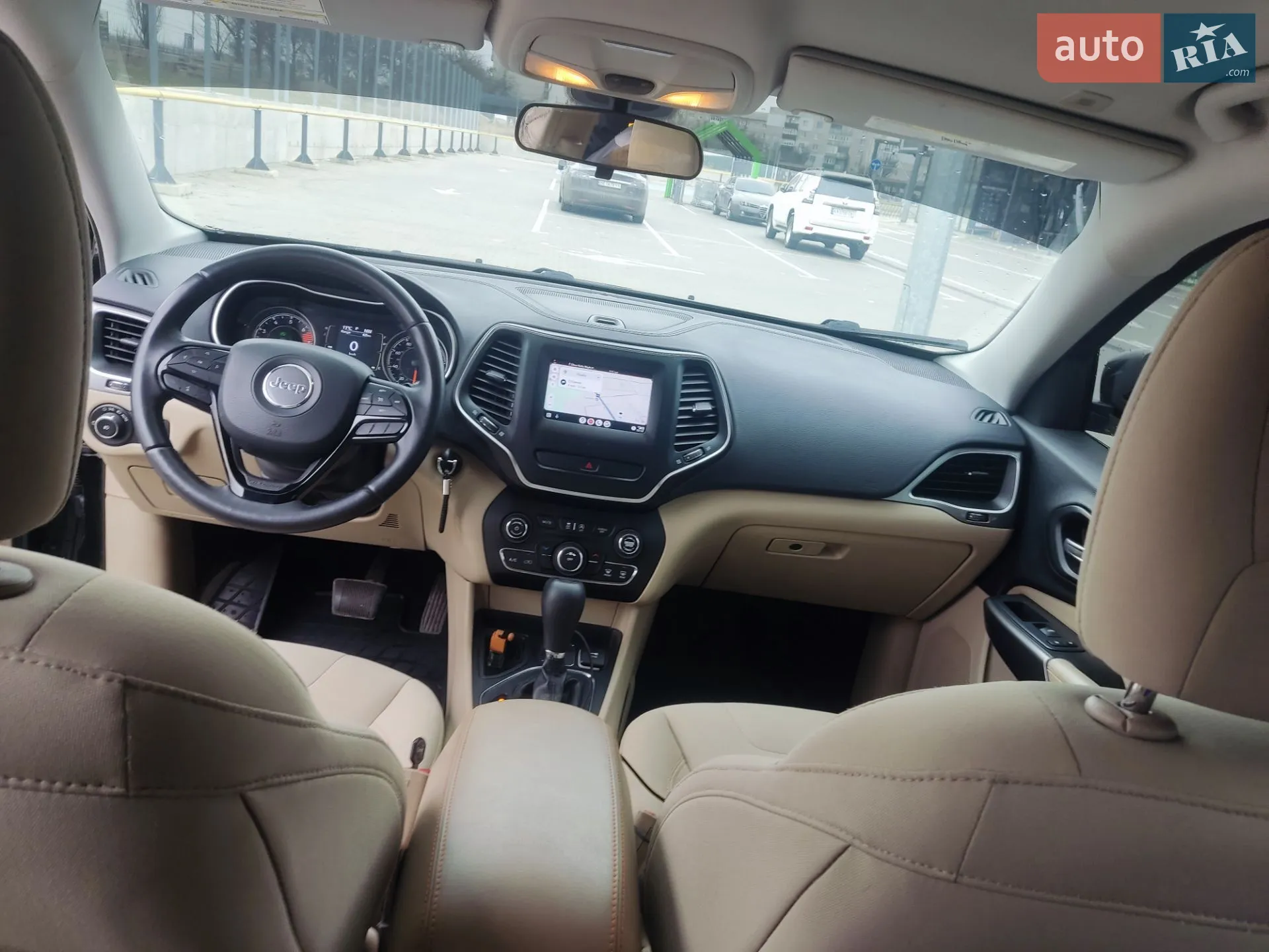 Jeep Cherokee 2018 VIN 1C4PJLCB6KD272414 фото оголошення 10 з 21