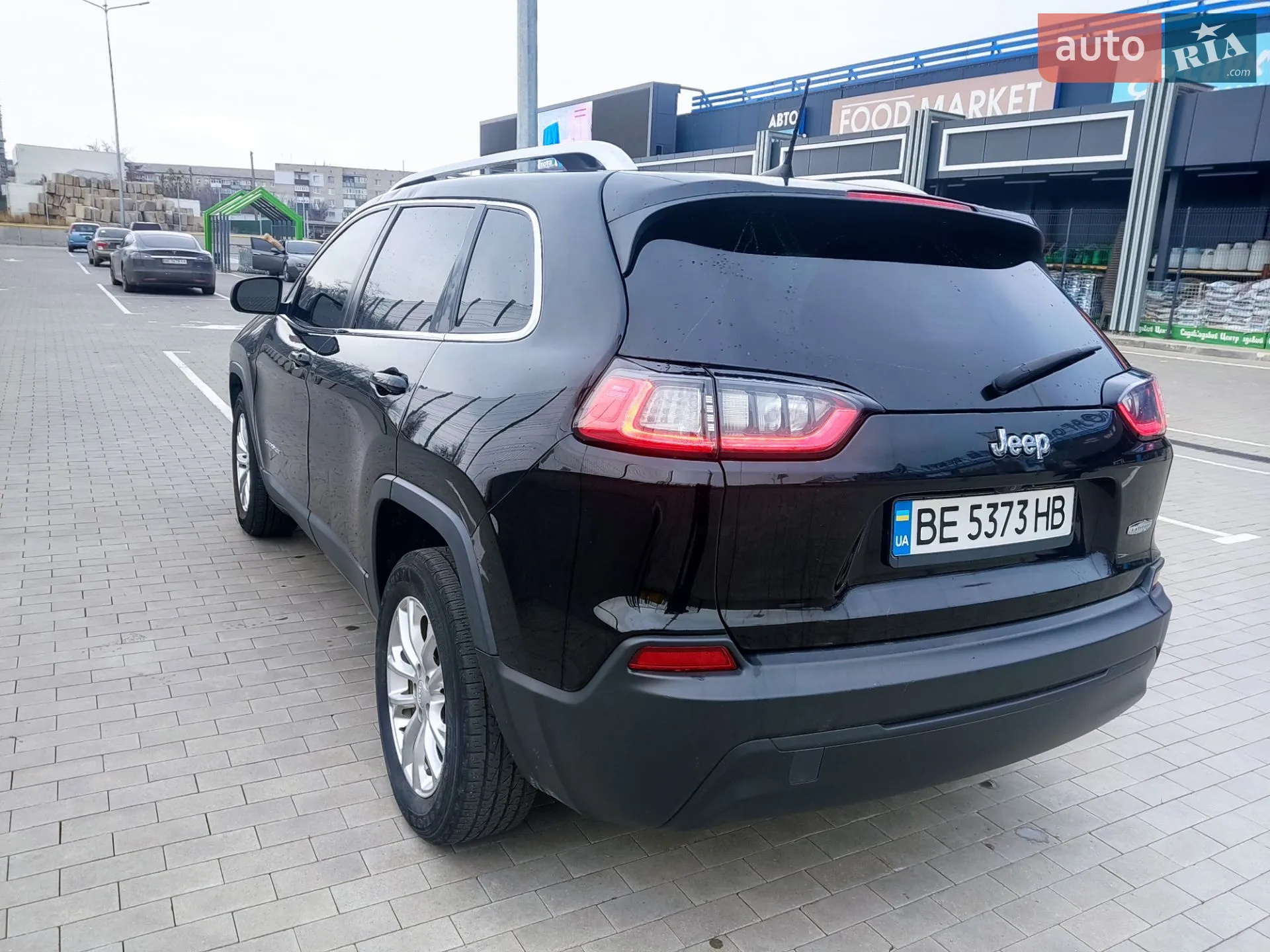 Jeep Cherokee 2018 VIN 1C4PJLCB6KD272414 фото оголошення 5 з 21