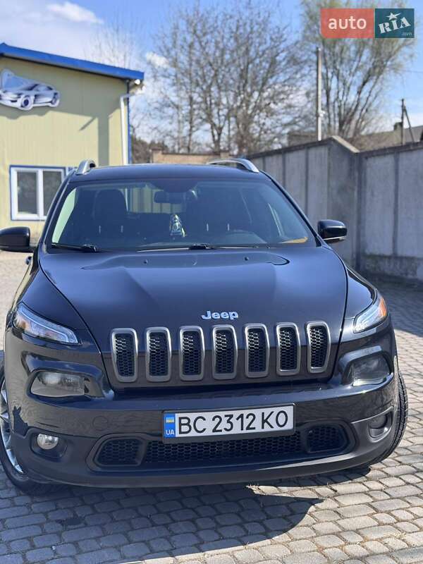 Внедорожник / Кроссовер Jeep Cherokee 2015 в Львове
