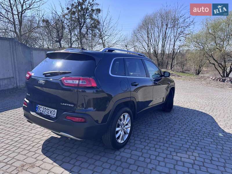 Внедорожник / Кроссовер Jeep Cherokee 2015 в Львове
