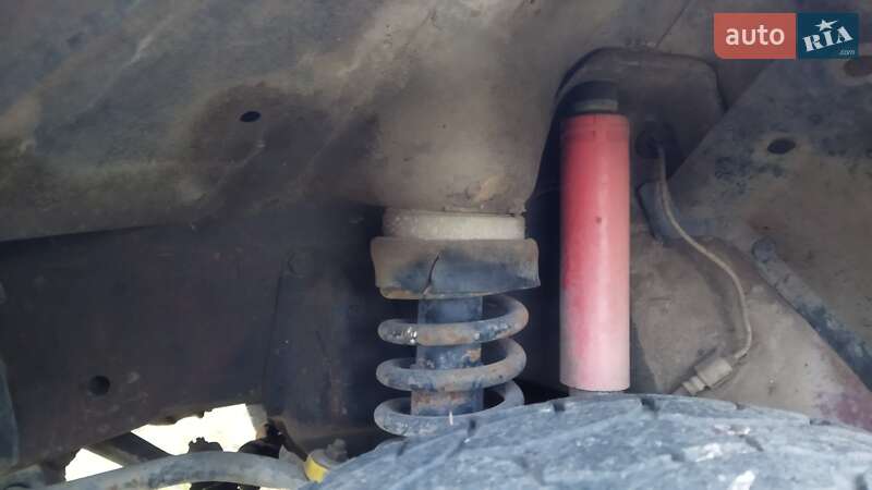 Внедорожник / Кроссовер Jeep Cherokee 1988 в Бережанах