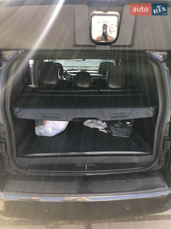 Внедорожник / Кроссовер Jeep Cherokee 2011 в Киеве