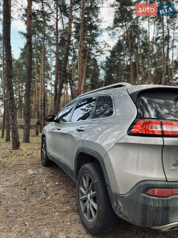 Позашляховик / Кросовер Jeep Cherokee 2015 в Рівному фото 7 Позашляховик / Кросовер Jeep Cherokee 2015 в Рівному