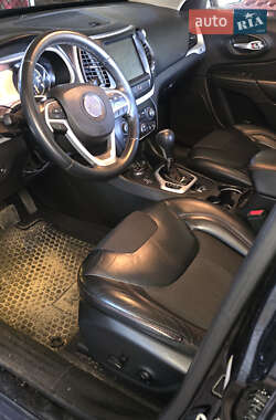 Внедорожник / Кроссовер Jeep Cherokee 2016 в Чернигове
