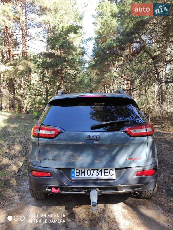 Позашляховик / Кросовер Jeep Cherokee 2015 в Охтирці