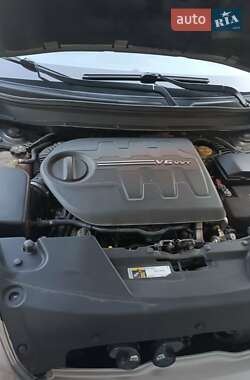 Внедорожник / Кроссовер Jeep Cherokee 2015 в 