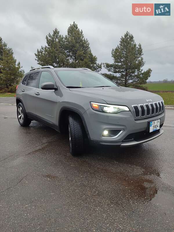 Внедорожник / Кроссовер Jeep Cherokee 2019 в 