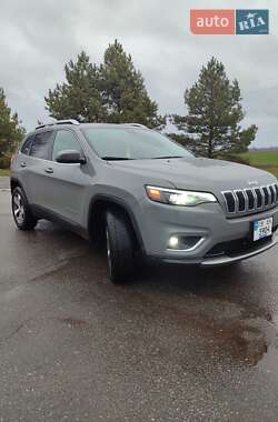 Внедорожник / Кроссовер Jeep Cherokee 2019 в 